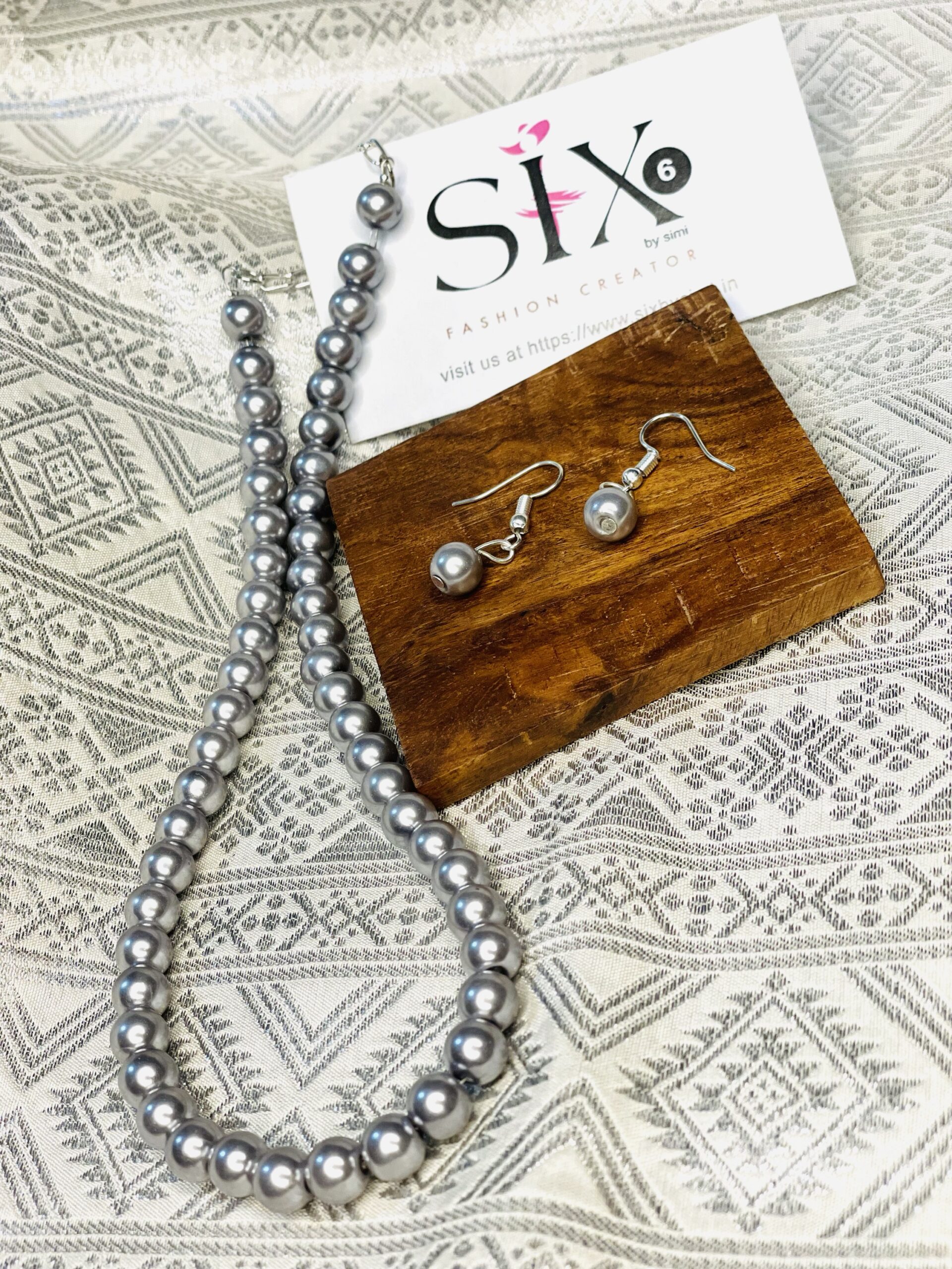 Pearl set