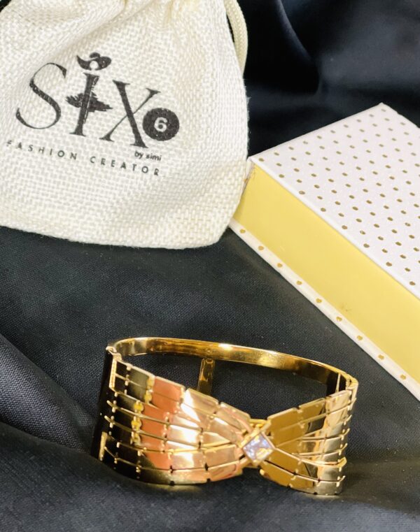 Anti Tarnish Broad Bracelet