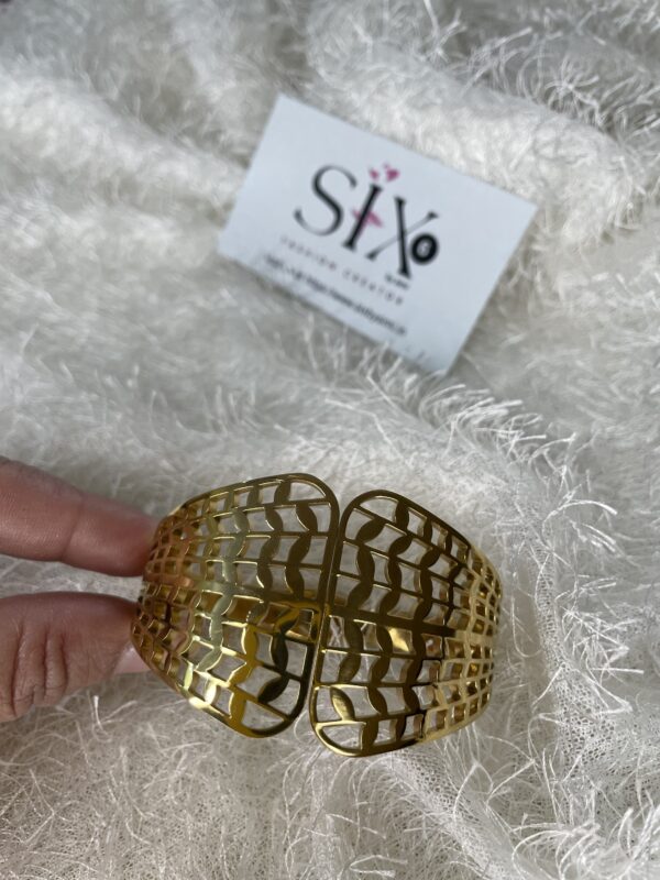 Anti Tarnish Broad Bracelet