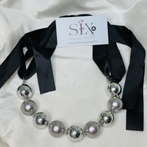 Statement neckpiece