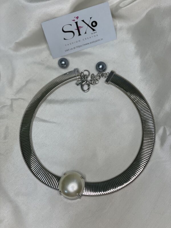 Silver Hasli - Image 2