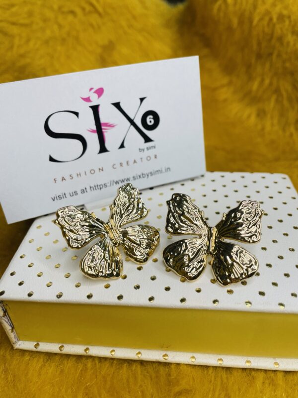 Anti tarnish statement earrings - Image 2