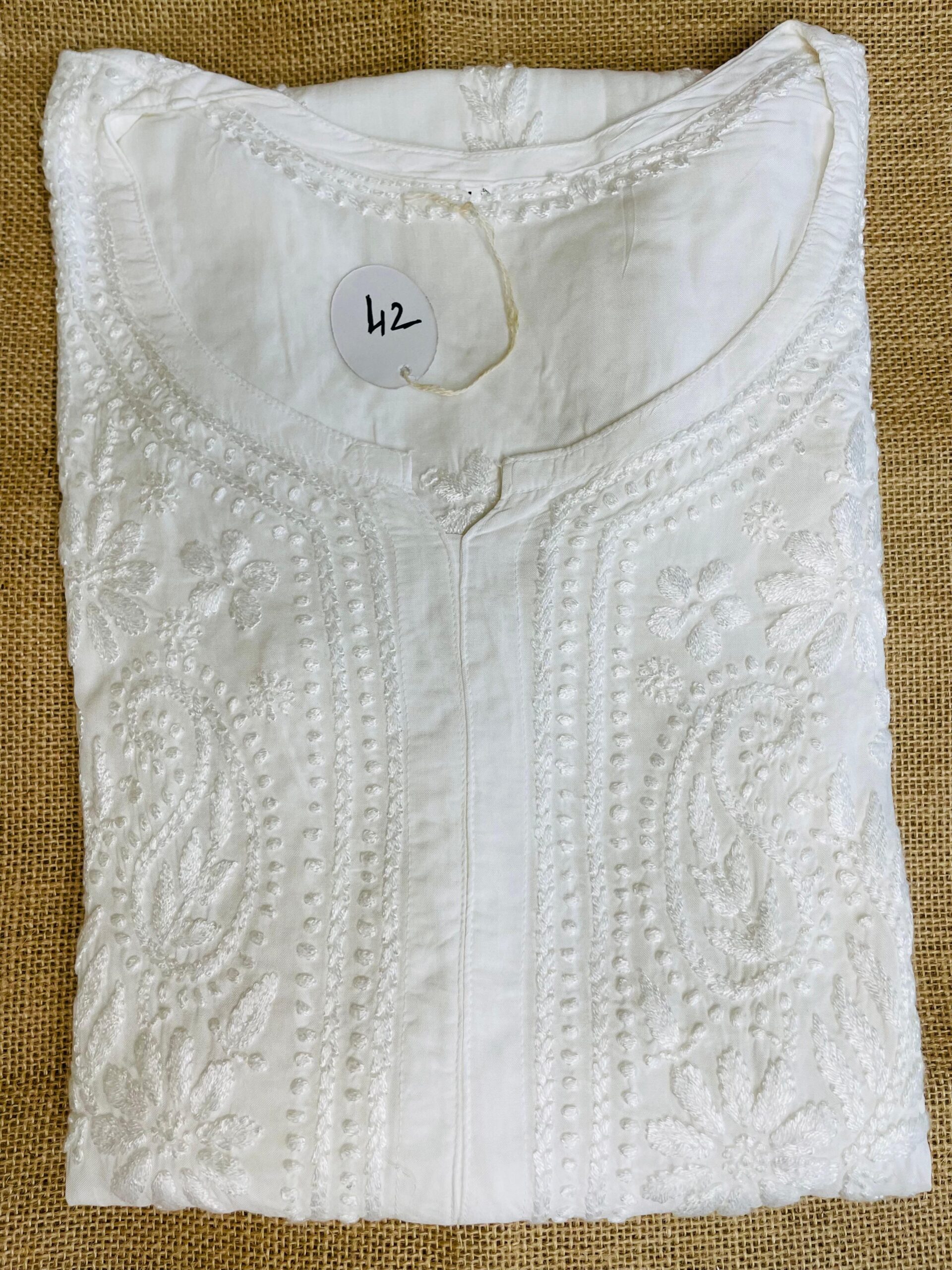 White chikankari kurta