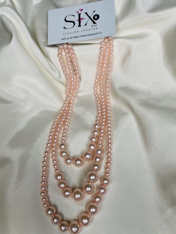 Pearl necklace