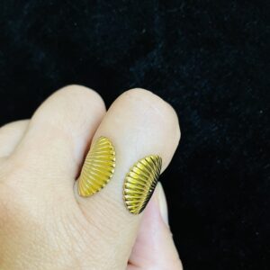 Shell style ring