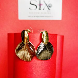 METAL SHELL EARRINGS
