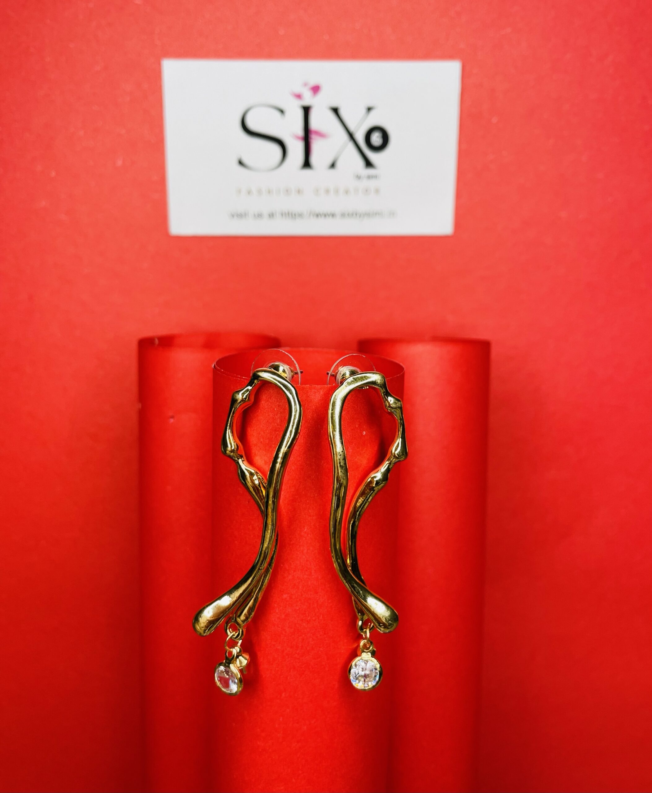 Unique curve earrings