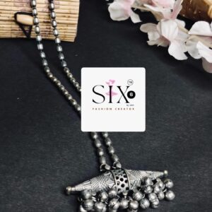 Oxidised silver chain with pendant