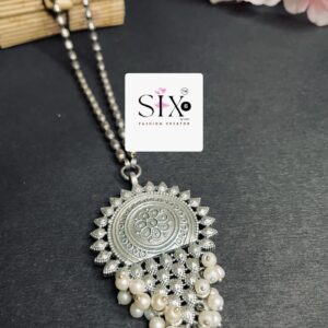 Oxidised silver chain with pendant