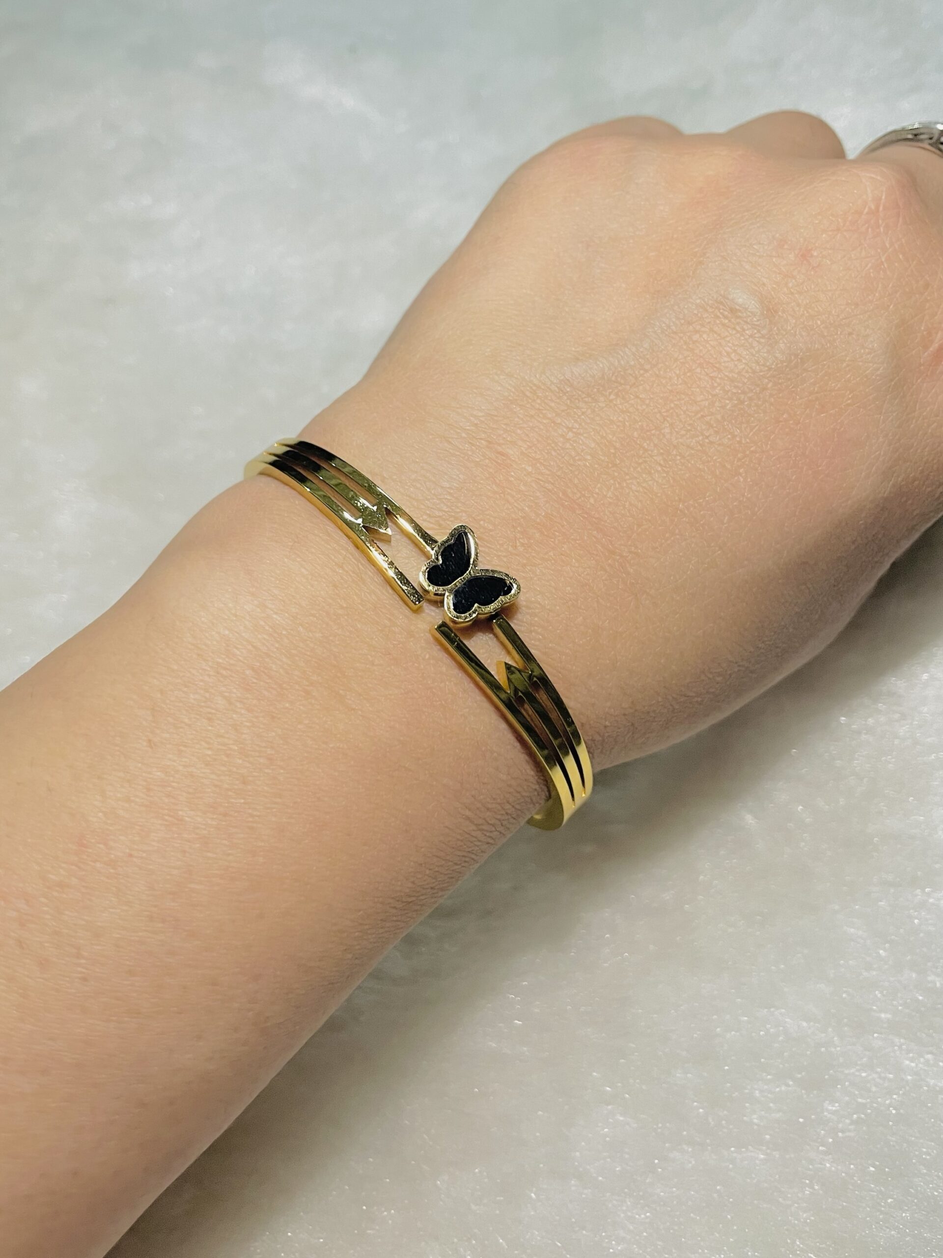 Anti tarnish bracelet